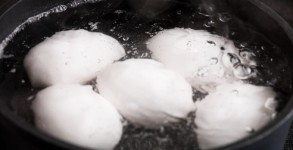 eggs-cooked-in-a-pot-on-stove