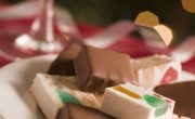 Turrón de almendras, nueces e higos